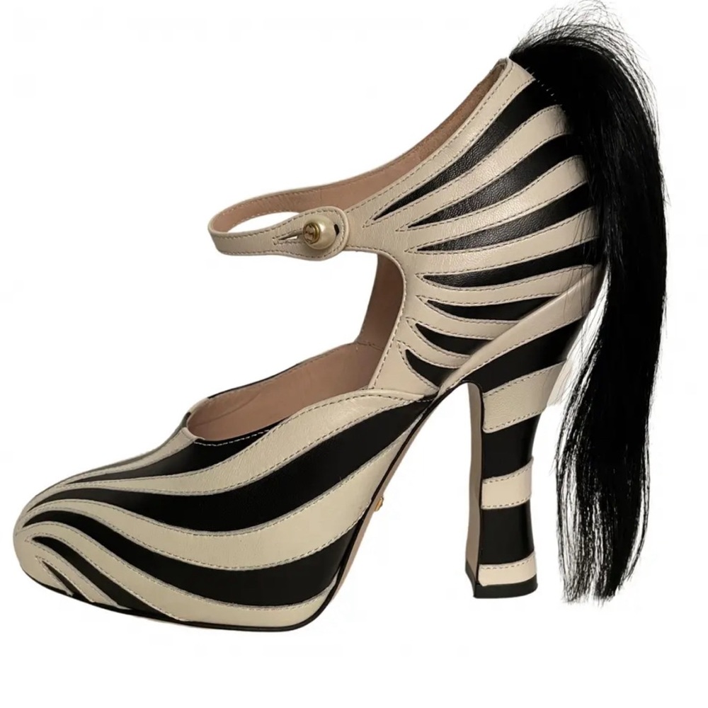 Gucci Zebra Print Shoes size 37